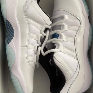 Legend blue low retro 11